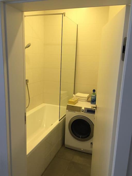 New Apartment - 10 Min Downtown Wenen Buitenkant foto